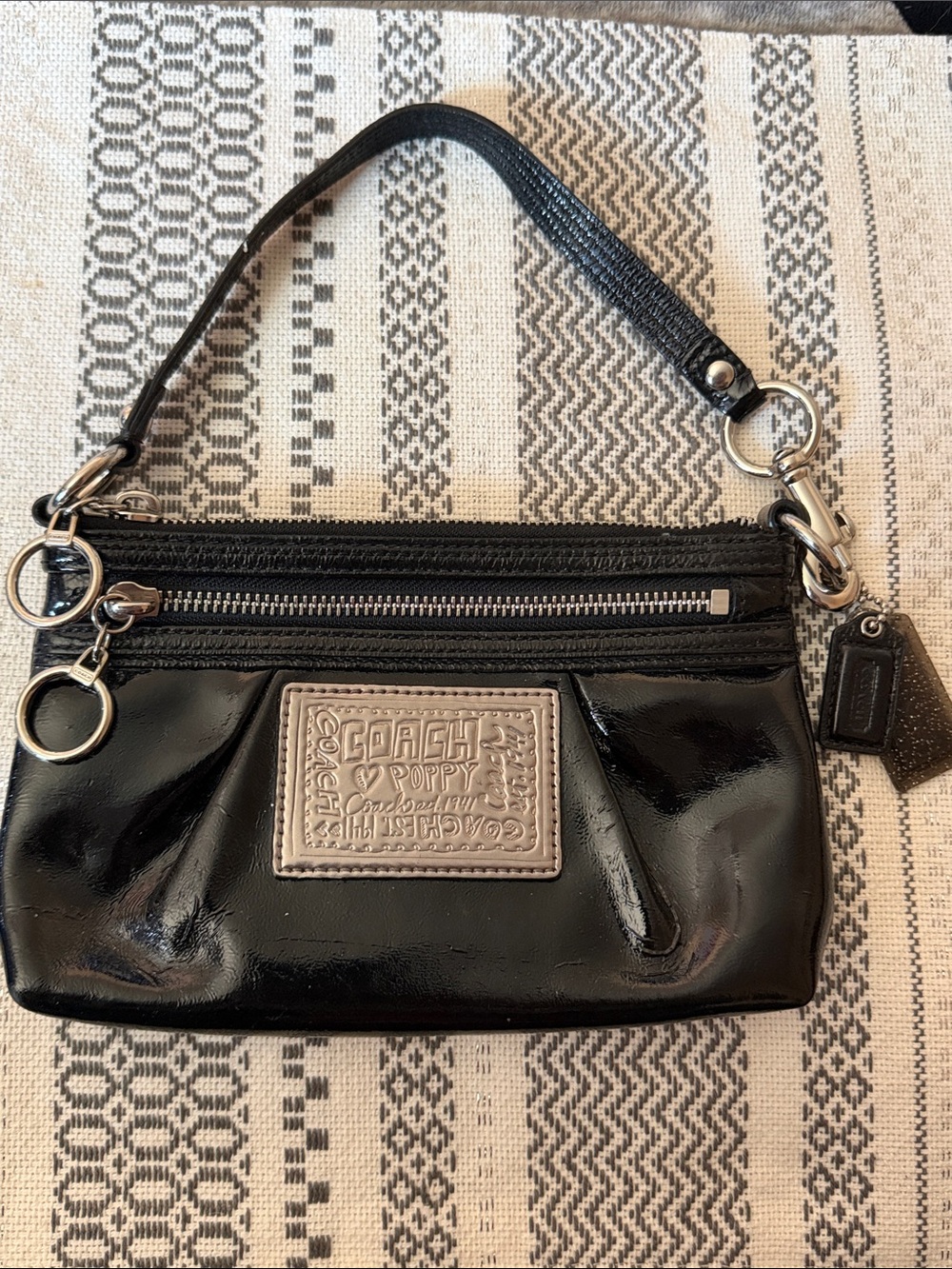 Coach poppy black patent leather wallet
